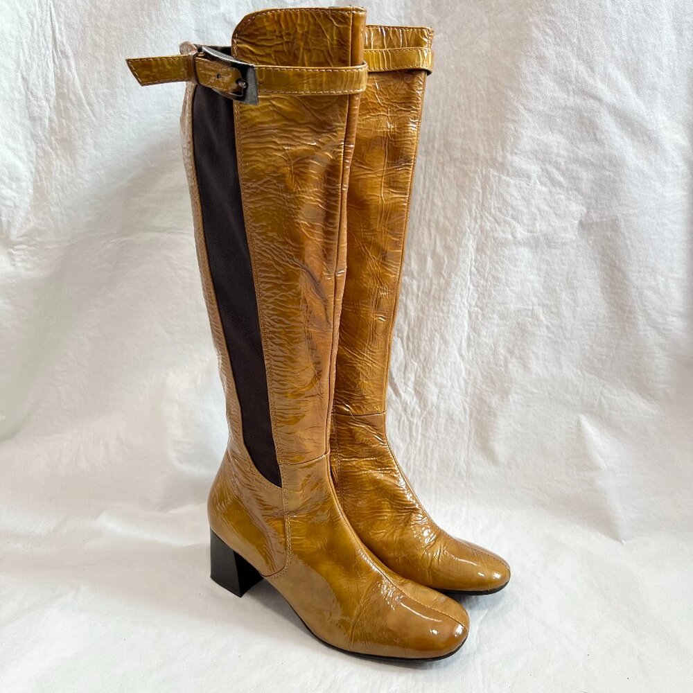 Progetto knee high boots 38 7.5 gold tan brown patent leather block heel buckle